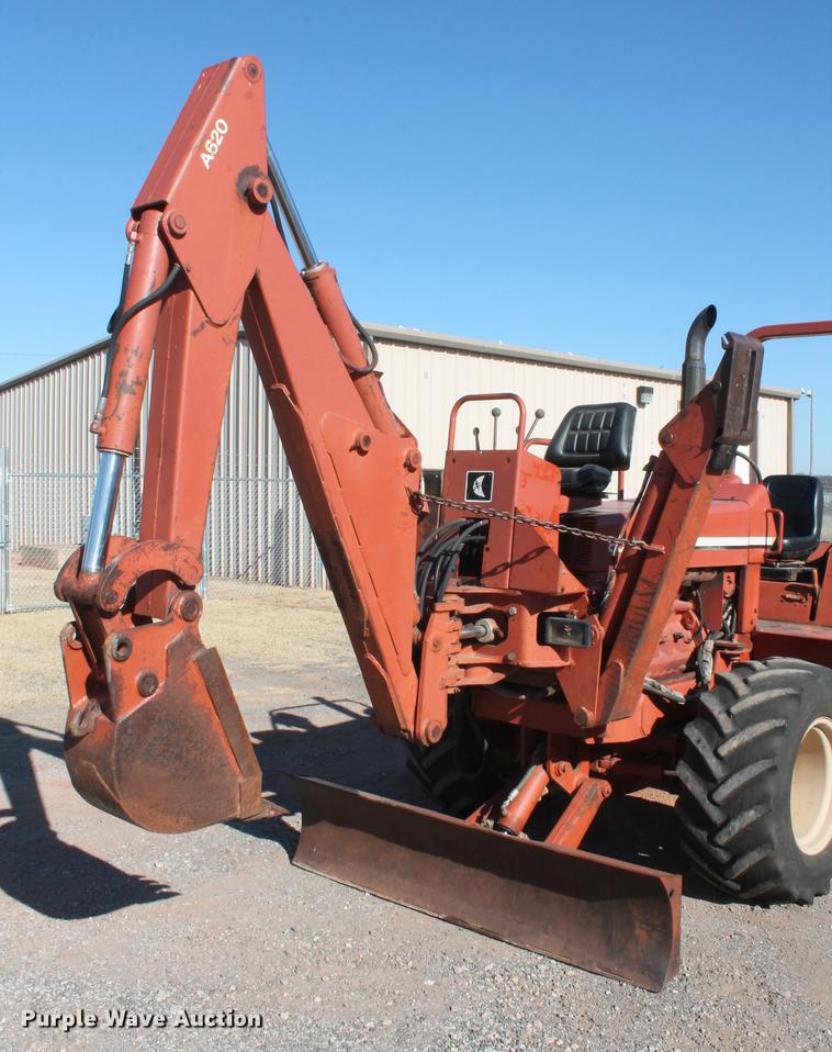 image for item DB5083 1994 Ditch Witch 8020JD vibratory cable plow