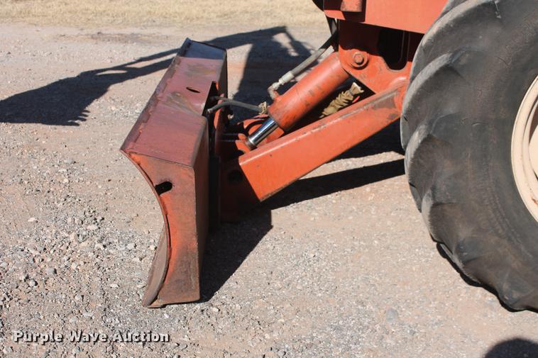 image for item DB5083 1994 Ditch Witch 8020JD vibratory cable plow