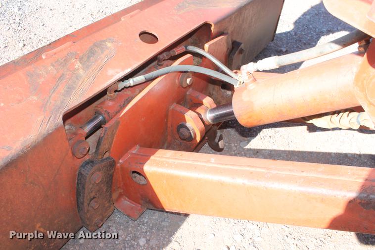 image for item DB5083 1994 Ditch Witch 8020JD vibratory cable plow