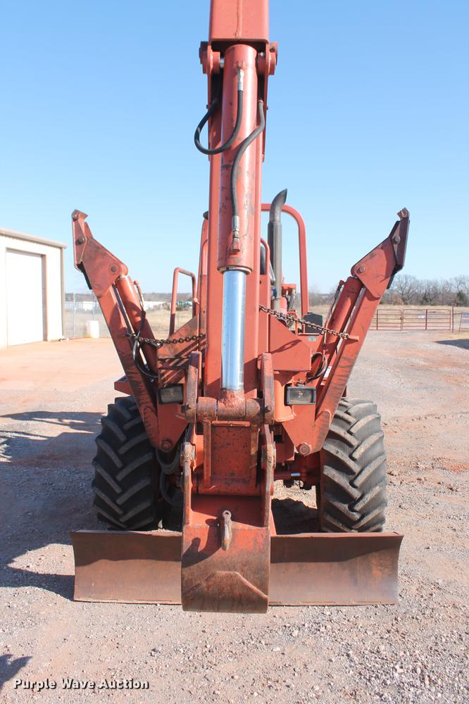 image for item DB5083 1994 Ditch Witch 8020JD vibratory cable plow