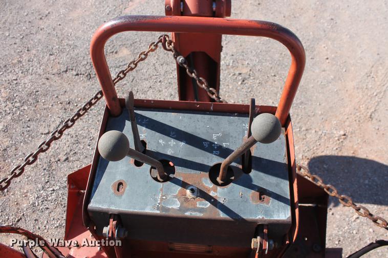 image for item DB5083 1994 Ditch Witch 8020JD vibratory cable plow