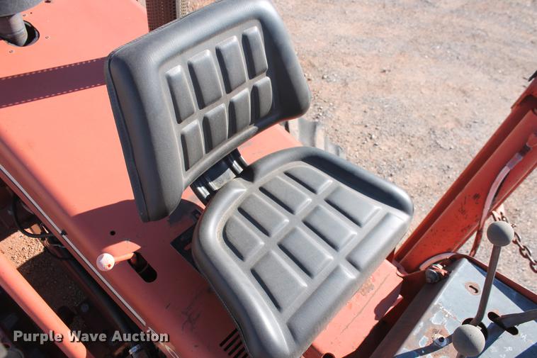 image for item DB5083 1994 Ditch Witch 8020JD vibratory cable plow
