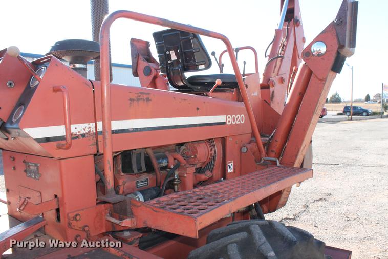 image for item DB5083 1994 Ditch Witch 8020JD vibratory cable plow