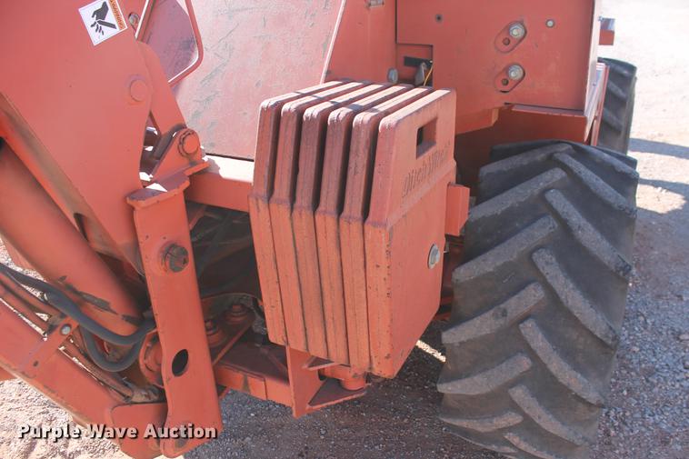 image for item DB5083 1994 Ditch Witch 8020JD vibratory cable plow