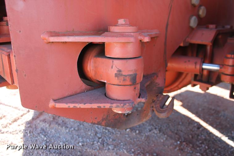 image for item DB5083 1994 Ditch Witch 8020JD vibratory cable plow