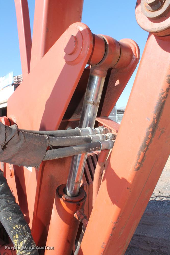 image for item DB5083 1994 Ditch Witch 8020JD vibratory cable plow