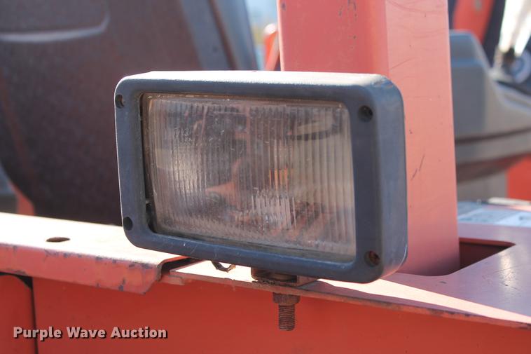 image for item DB5083 1994 Ditch Witch 8020JD vibratory cable plow