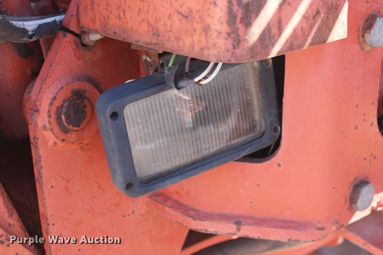 image for item DB5083 1994 Ditch Witch 8020JD vibratory cable plow