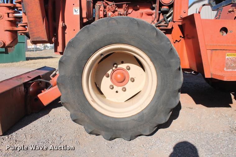 image for item DB5083 1994 Ditch Witch 8020JD vibratory cable plow