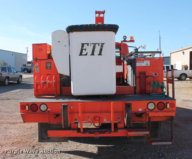 image for item DB5087 2010 International DuraStar 4300 bucket truck