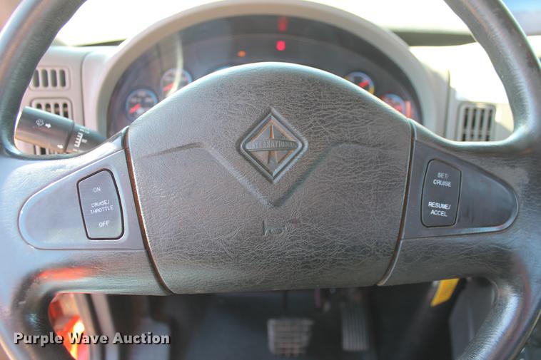 image for item DB5087 2010 International DuraStar 4300 bucket truck