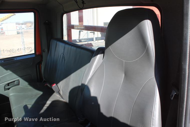 image for item DB5087 2010 International DuraStar 4300 bucket truck