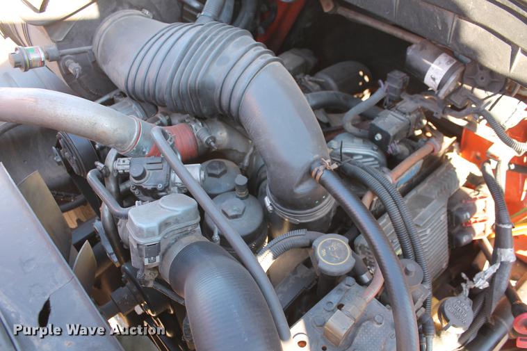 image for item DB5087 2010 International DuraStar 4300 bucket truck