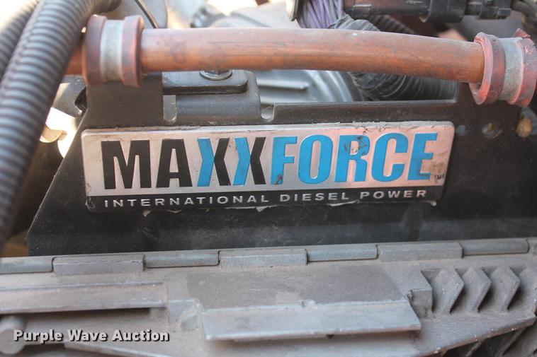 image for item DB5087 2010 International DuraStar 4300 bucket truck