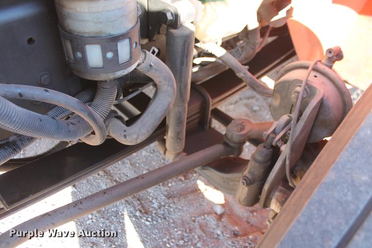 image for item DB5087 2010 International DuraStar 4300 bucket truck