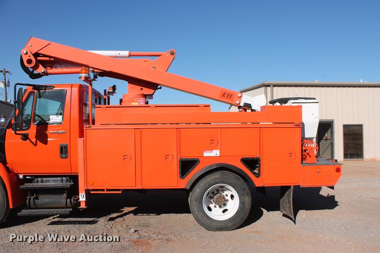 image for item DB5087 2010 International DuraStar 4300 bucket truck