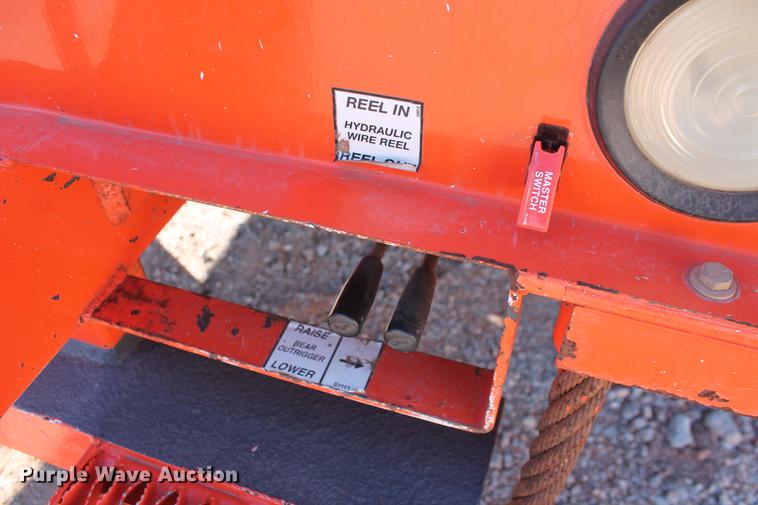 image for item DB5087 2010 International DuraStar 4300 bucket truck