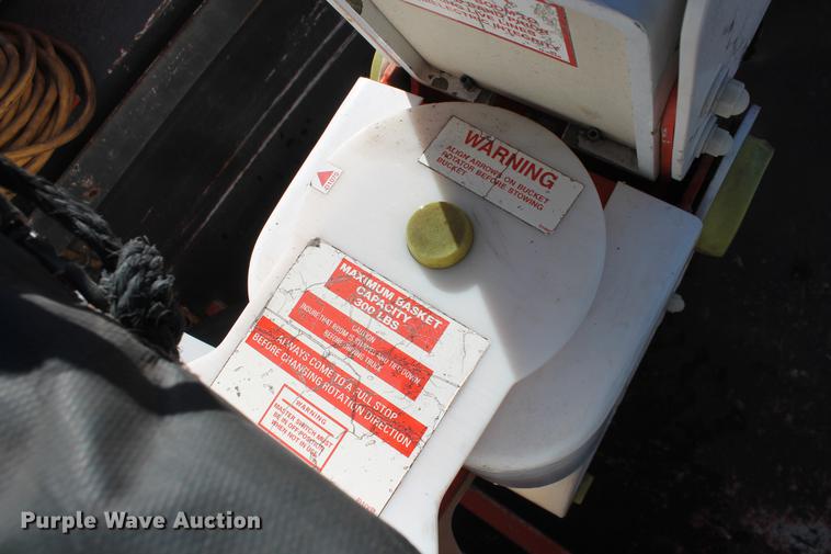 image for item DB5087 2010 International DuraStar 4300 bucket truck