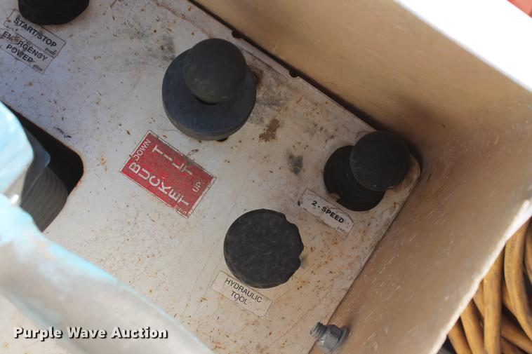 image for item DB5087 2010 International DuraStar 4300 bucket truck