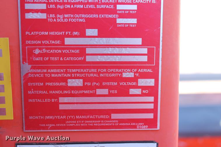 image for item DB5087 2010 International DuraStar 4300 bucket truck