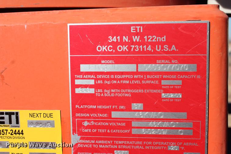 image for item DB5087 2010 International DuraStar 4300 bucket truck