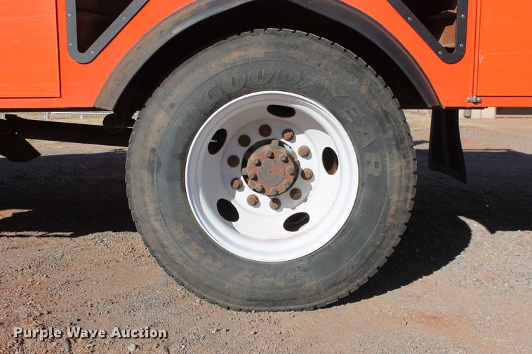 image for item DB5087 2010 International DuraStar 4300 bucket truck