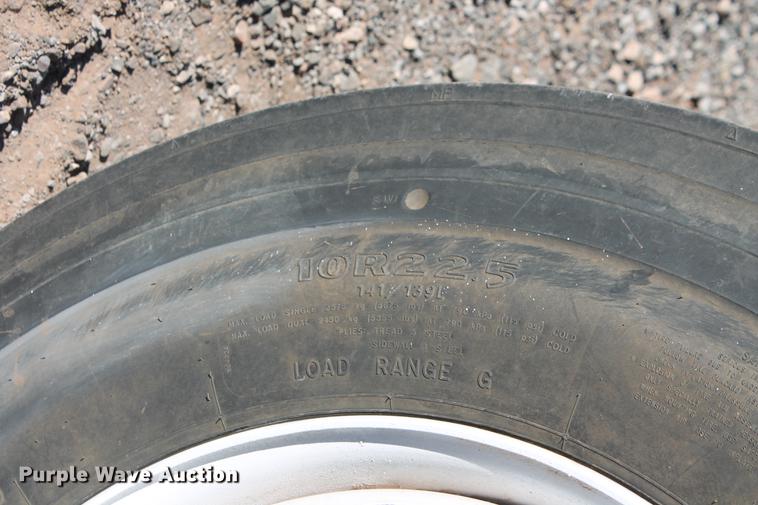 image for item DB5087 2010 International DuraStar 4300 bucket truck