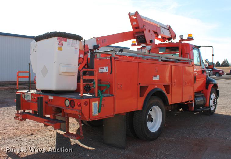 image for item DB5088 2009 International DuraStar 4300 bucket truck