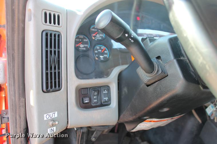 image for item DB5088 2009 International DuraStar 4300 bucket truck