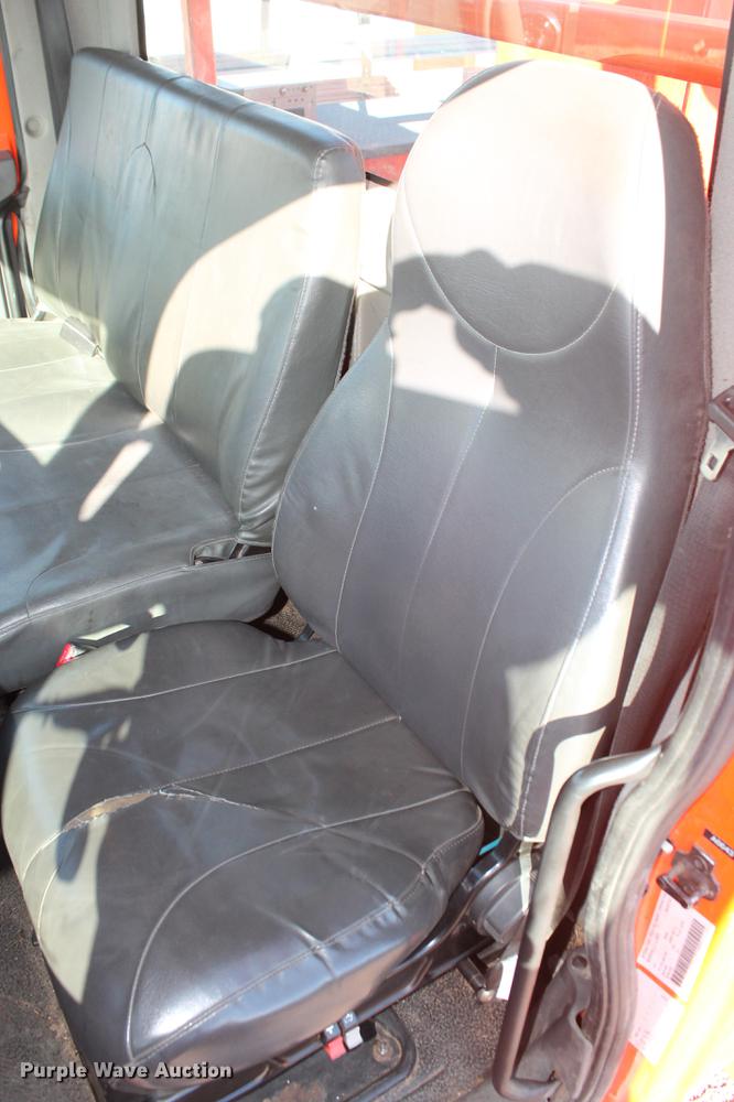 image for item DB5088 2009 International DuraStar 4300 bucket truck