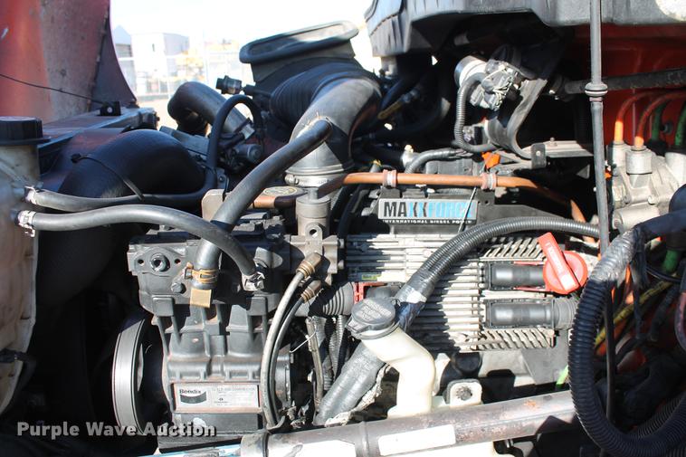 image for item DB5088 2009 International DuraStar 4300 bucket truck