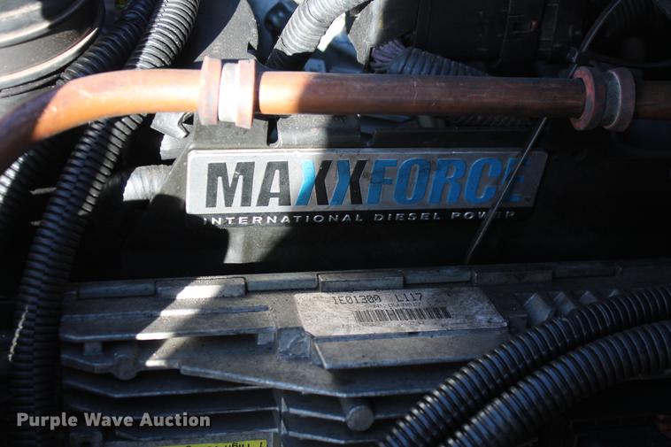 image for item DB5088 2009 International DuraStar 4300 bucket truck