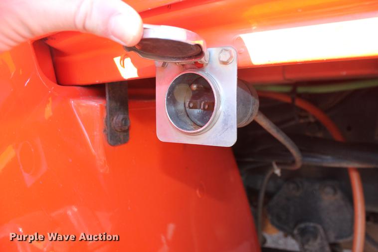 image for item DB5088 2009 International DuraStar 4300 bucket truck