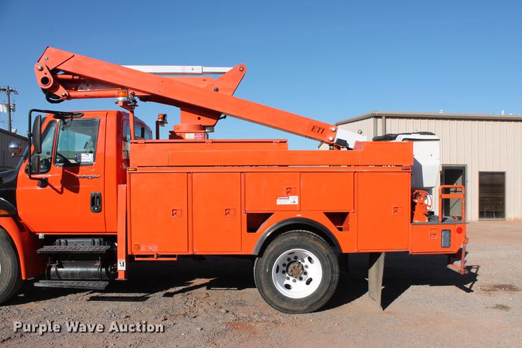 image for item DB5088 2009 International DuraStar 4300 bucket truck