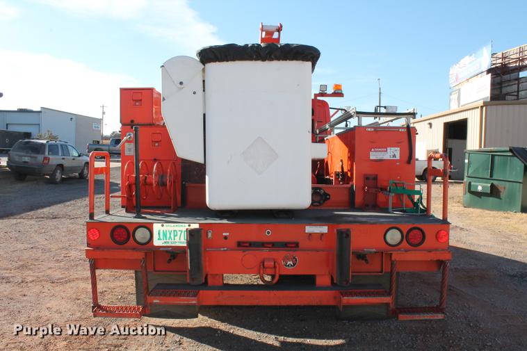 image for item DB5088 2009 International DuraStar 4300 bucket truck