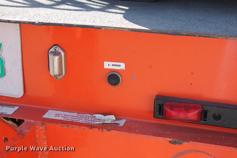 image for item DB5088 2009 International DuraStar 4300 bucket truck