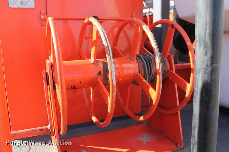 image for item DB5088 2009 International DuraStar 4300 bucket truck