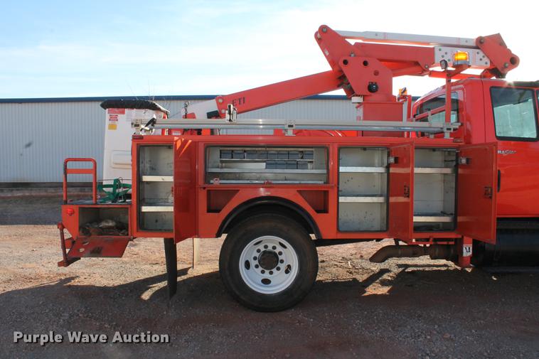 image for item DB5088 2009 International DuraStar 4300 bucket truck