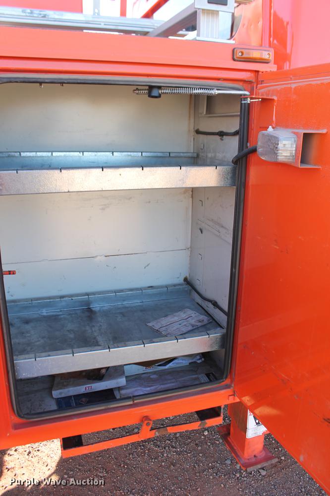 image for item DB5088 2009 International DuraStar 4300 bucket truck