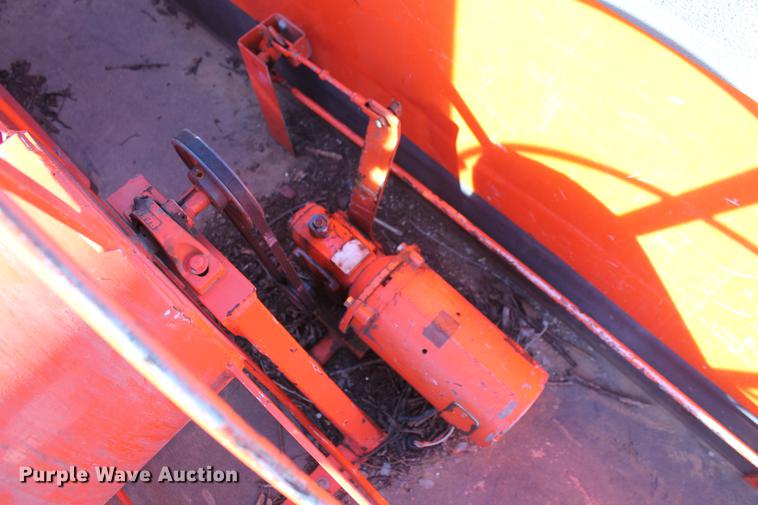 image for item DB5088 2009 International DuraStar 4300 bucket truck