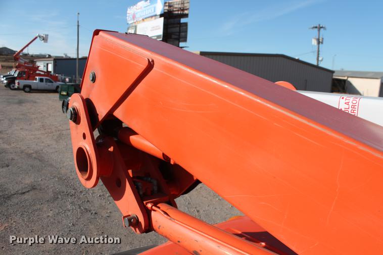 image for item DB5088 2009 International DuraStar 4300 bucket truck