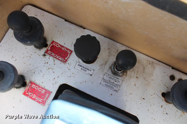 image for item DB5088 2009 International DuraStar 4300 bucket truck