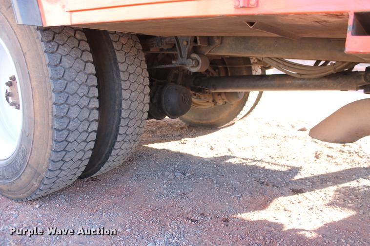 image for item DB5088 2009 International DuraStar 4300 bucket truck