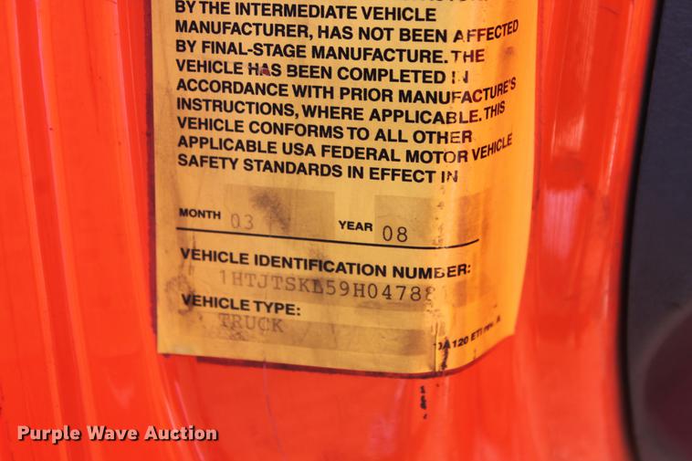 image for item DB5088 2009 International DuraStar 4300 bucket truck