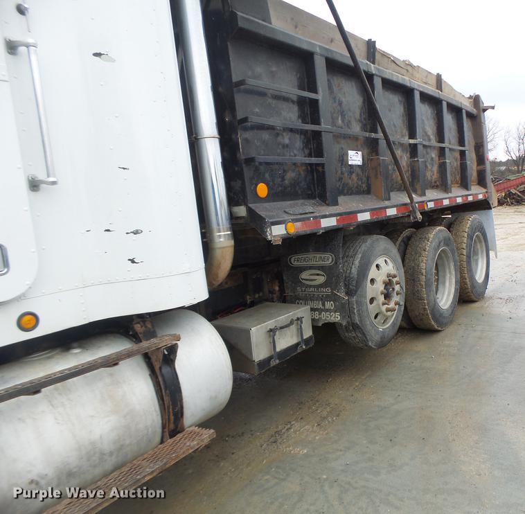 image for item DB9824 1994 Freightliner FLD dump truck