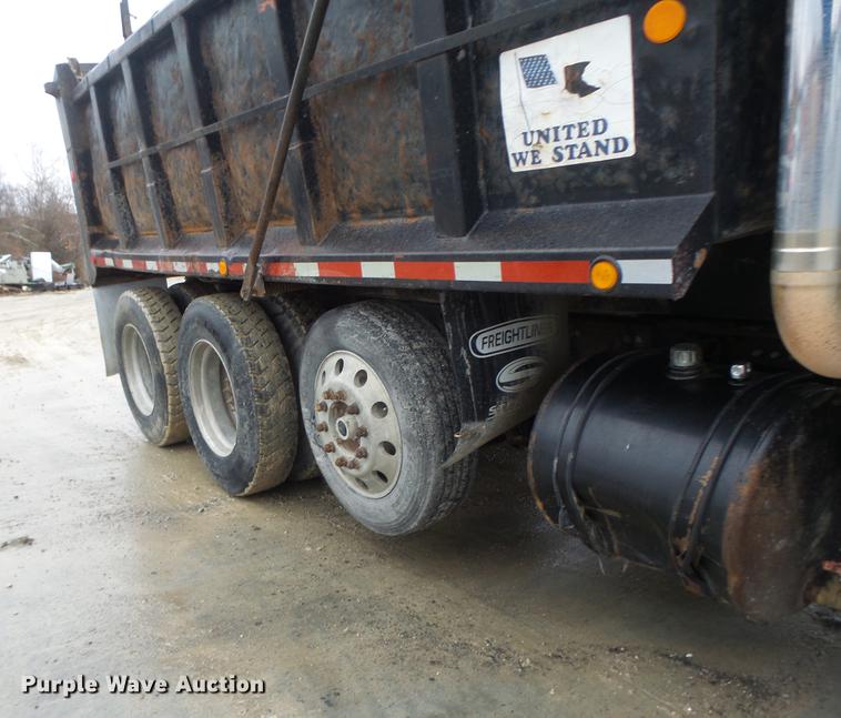 image for item DB9824 1994 Freightliner FLD dump truck