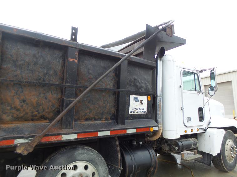 image for item DB9824 1994 Freightliner FLD dump truck