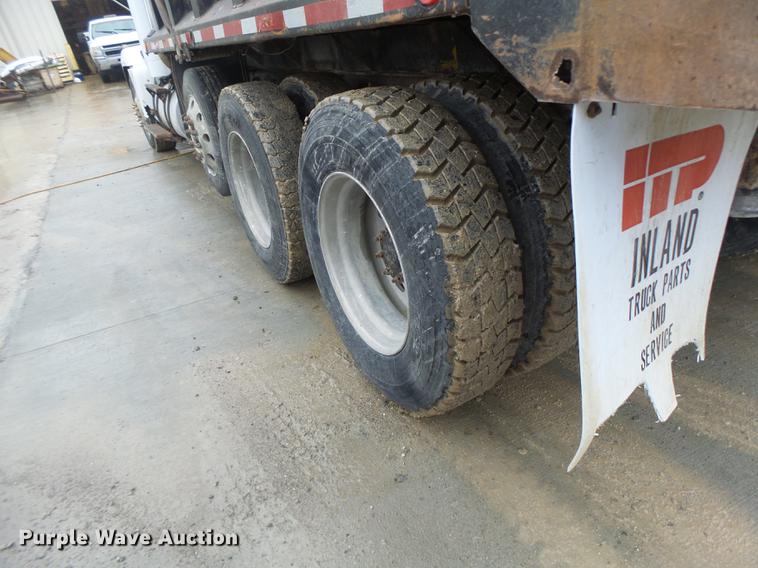 image for item DB9824 1994 Freightliner FLD dump truck