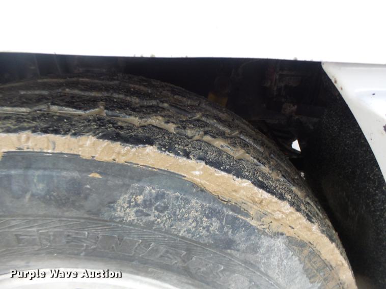 image for item DB9824 1994 Freightliner FLD dump truck