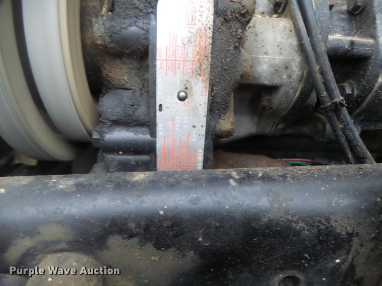 image for item DB9824 1994 Freightliner FLD dump truck